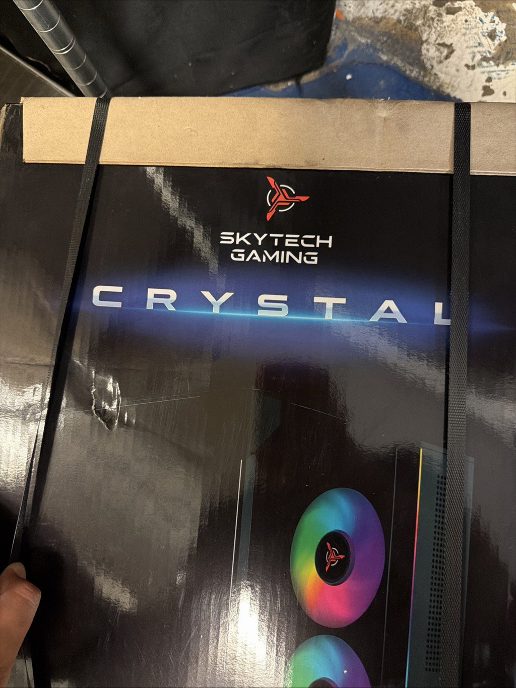 20 / Skytech Gaming Crystal Gaming PC, AMD Ryzen 7 5700 3.7GHz, NVIDIA RTX 5060