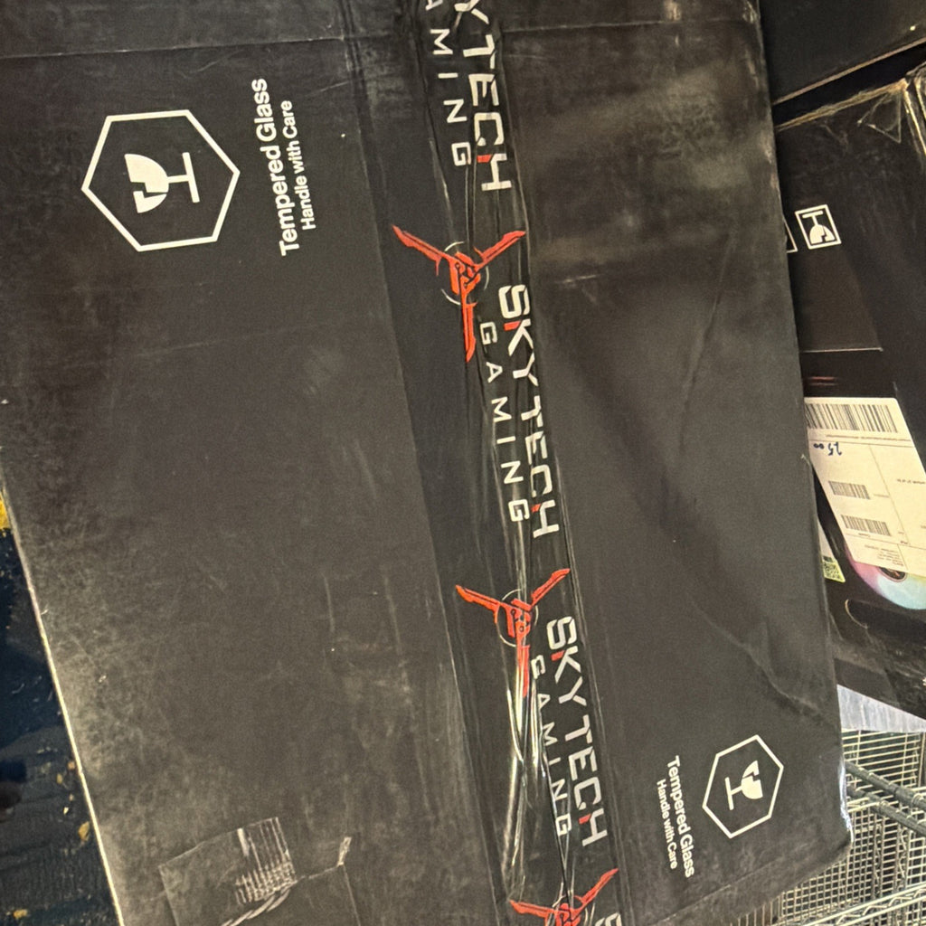 7 Skytech KING95 AMD Ryzen 7 9700X RTX 5070 32GB Memory 2TB NVME *New-Open-Box*