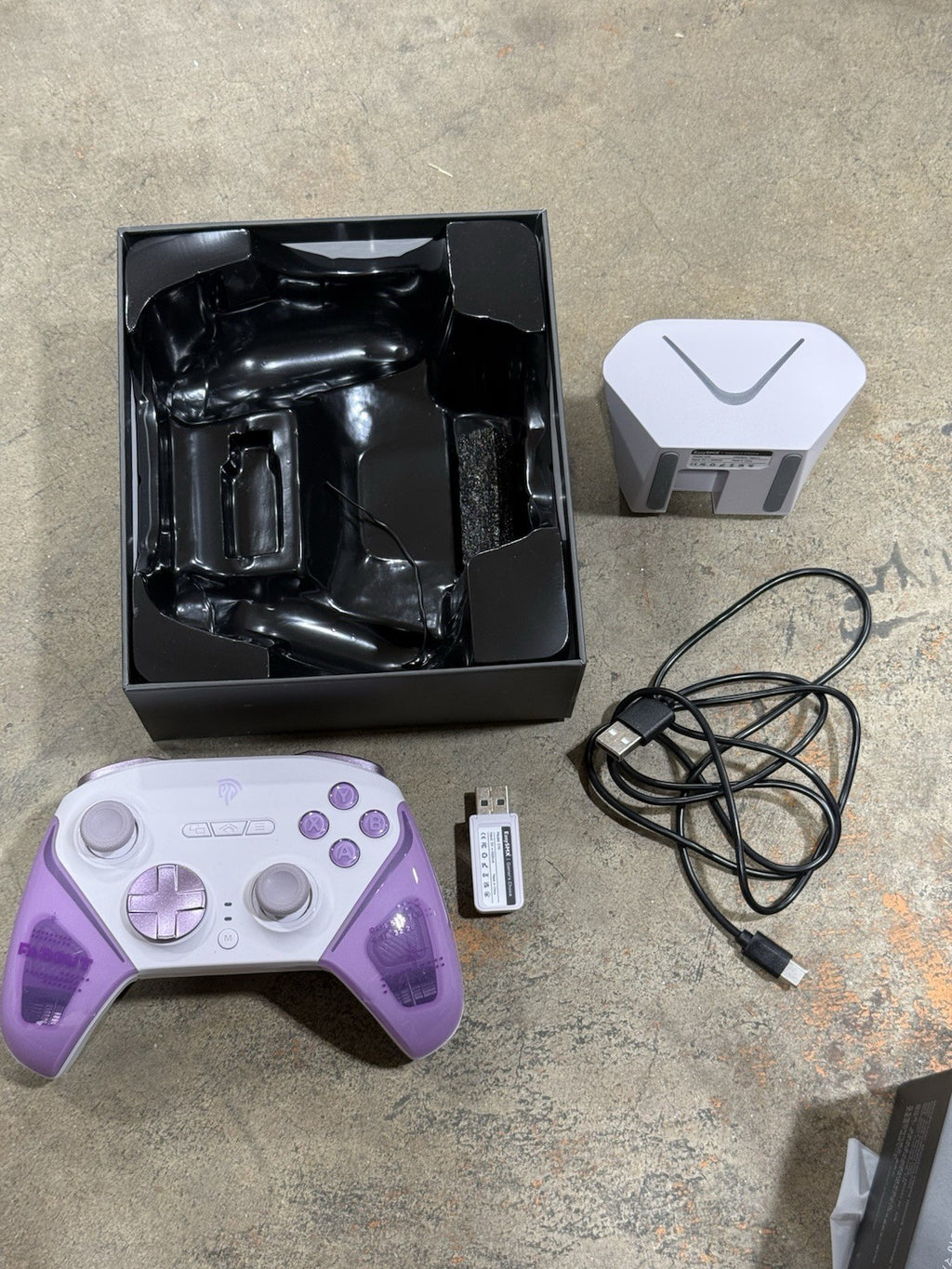EasySMX D10 Multiplatform Gaming Controller PC Switch iOS Android Wireless Dock