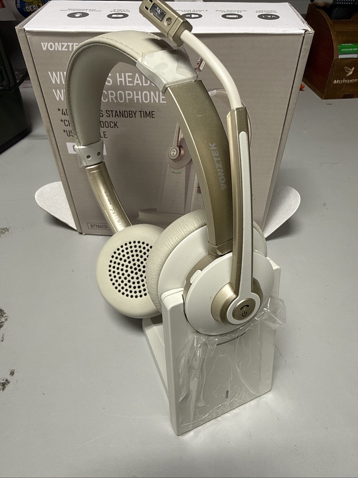 Vonztek BT786CD-BJ Bluetooth Wireless Headset Noise Cancelling Dock White Gold