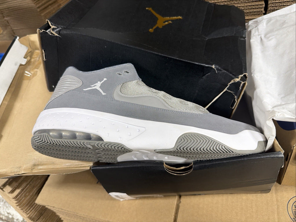 Size 10.5 - Jordan Max Aura 2 Medium Grey