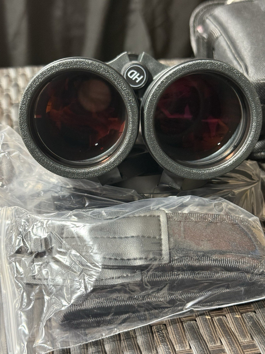 Gigapenguin 15x52 HD Glass Waterproof Binoculars Black W/ Original Carrying Case
