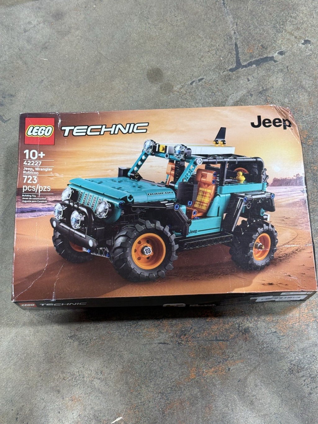 Genuine LEGO TECHNIC JEEP WRANGLER RUBICON 723 Pieces (42227) Brand New