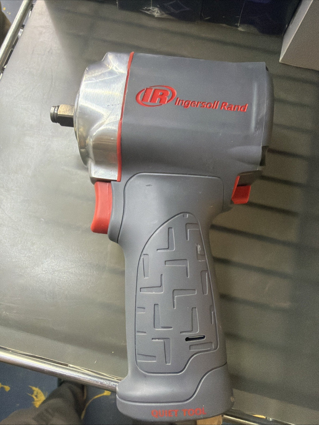 Ingersoll Rand 2115TiMAX 3/8" Air Impact Wrench 300 ft-lb Torque Titanium Cage