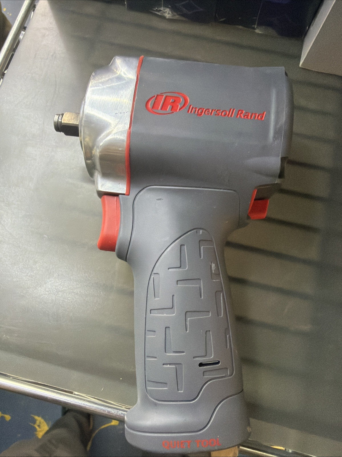 Ingersoll Rand 2115TiMAX 3/8" Air Impact Wrench 300 ft-lb Torque Titanium Cage