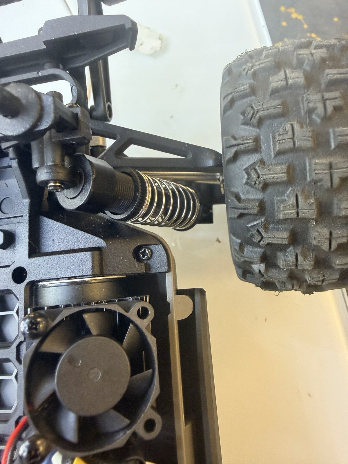 FMS FMT10 Chevrolet Colorado 1/10 RC Truck – Officially Licensed, 4WD Brushless