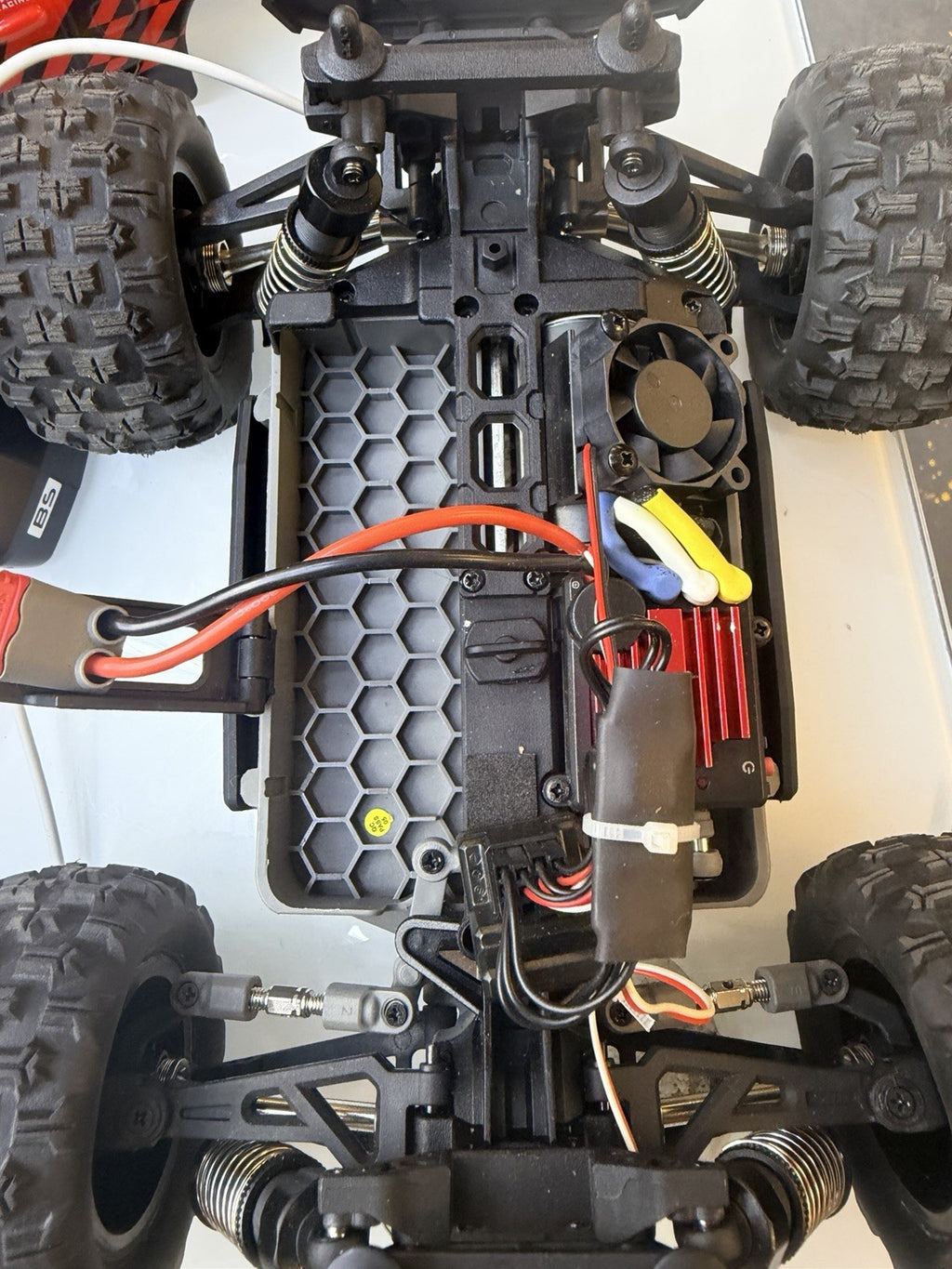 FMS FMT10 Chevrolet Colorado 1/10 RC Truck – Officially Licensed, 4WD Brushless