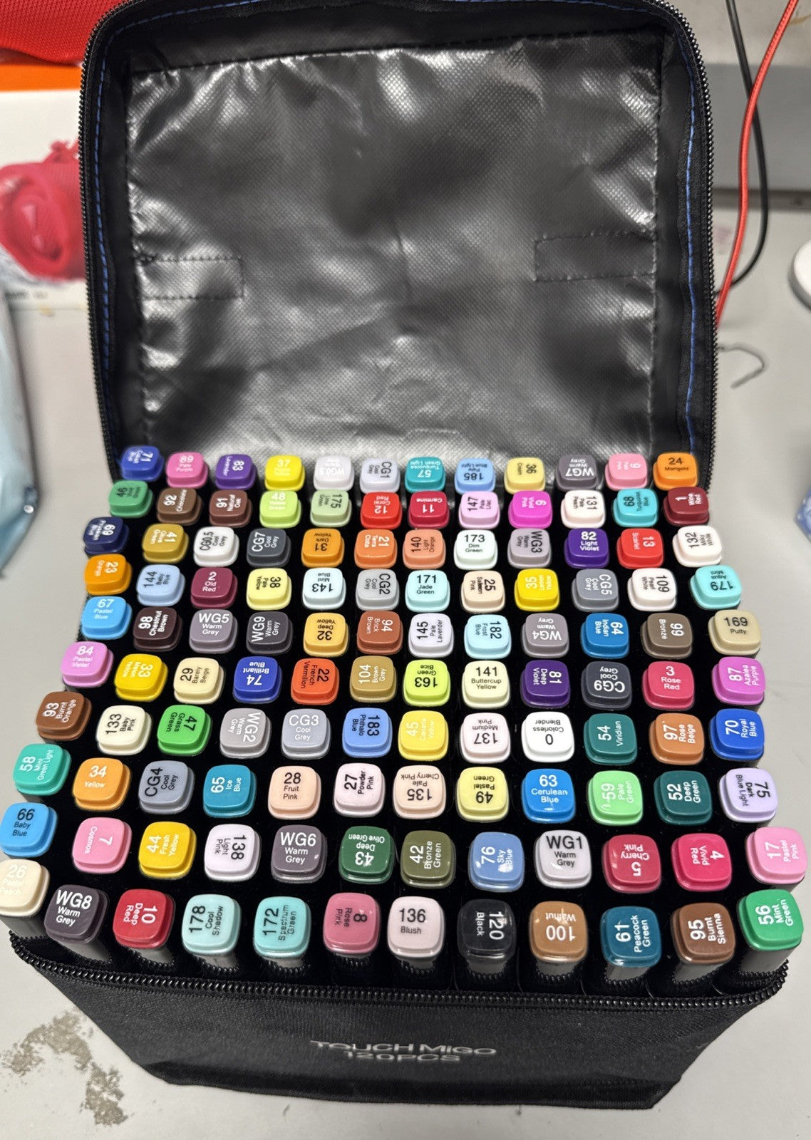 120 PCS DUAL TIP ALCOHOL BASED MARKERS IN ZIPPERED CASE