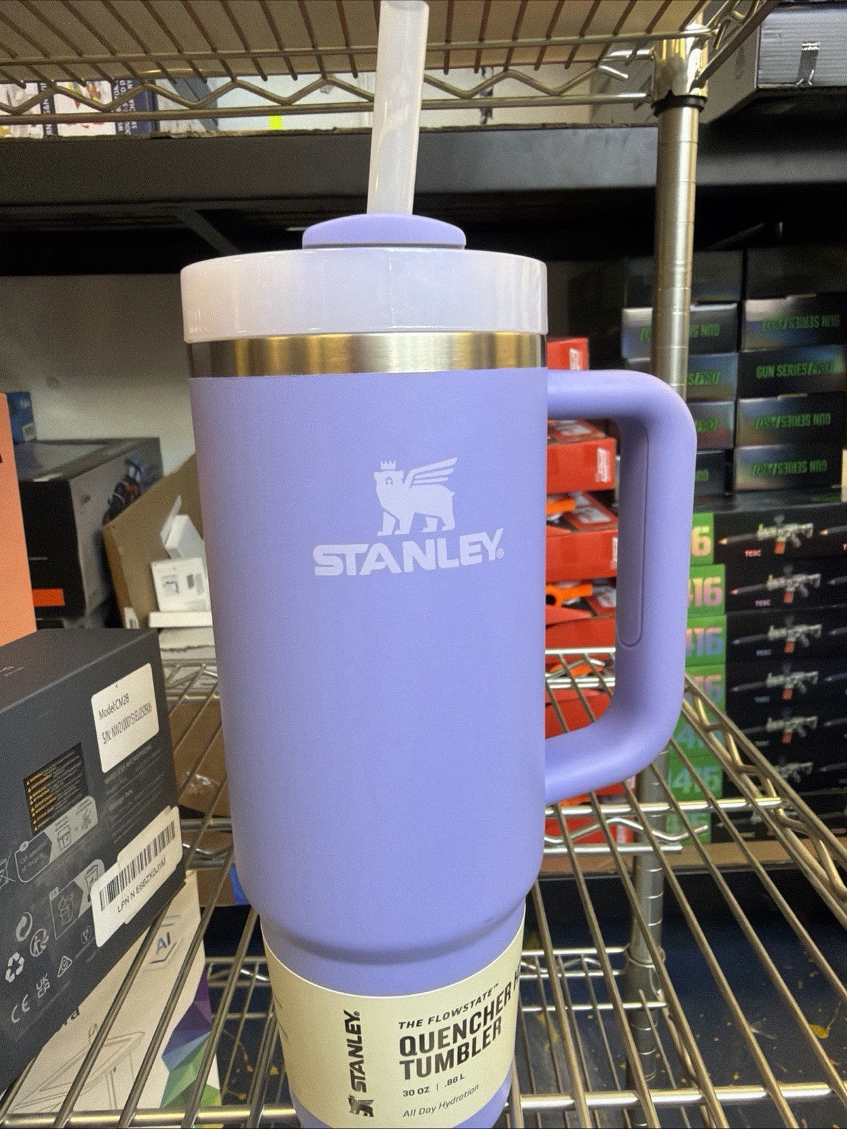 NIB Stanley Matte Hydrangea Purple H2.0 Quencher Flowstate 30 Oz Tumbler