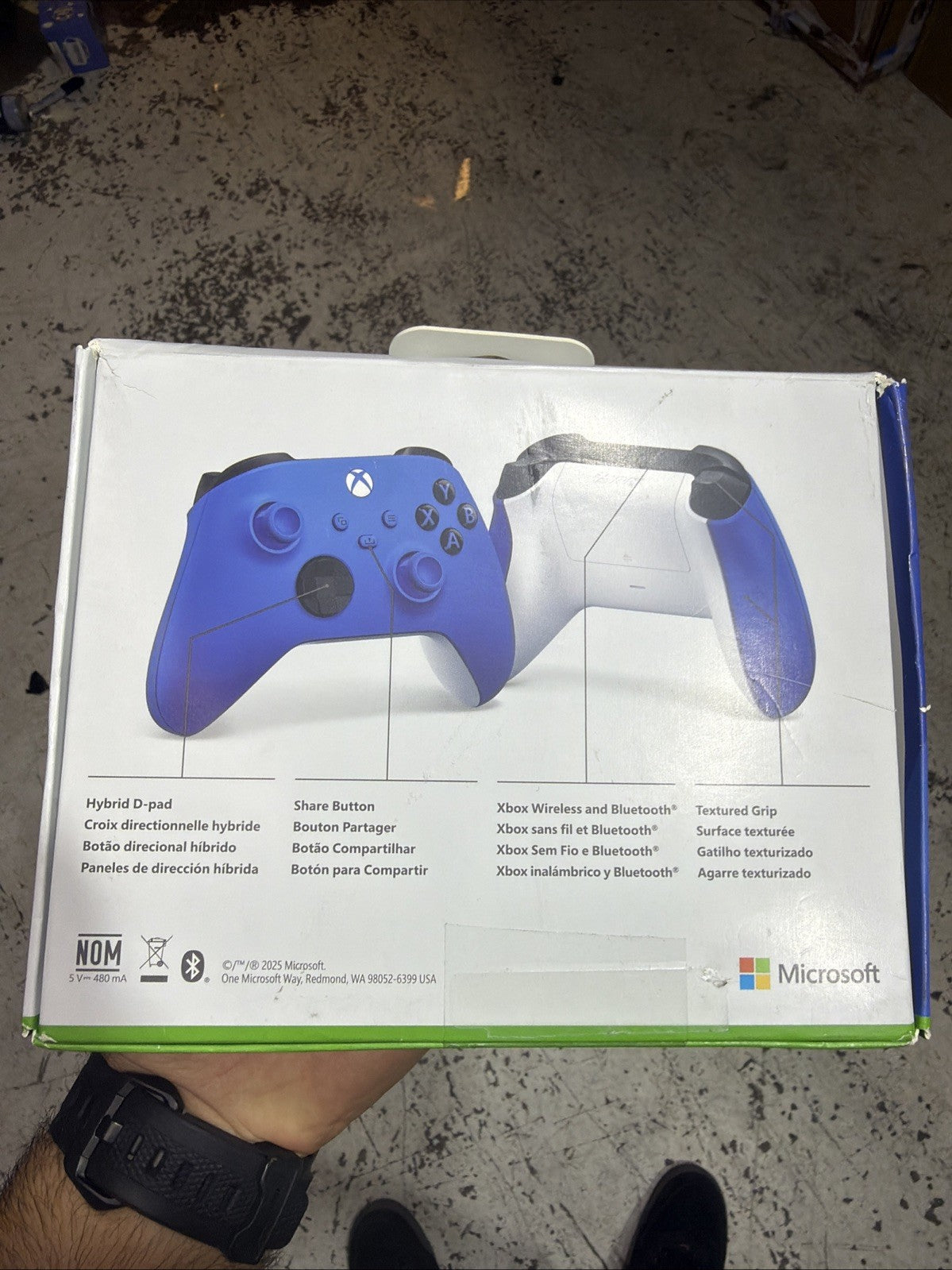 Xbox Wireless Controller (Shock Blue)