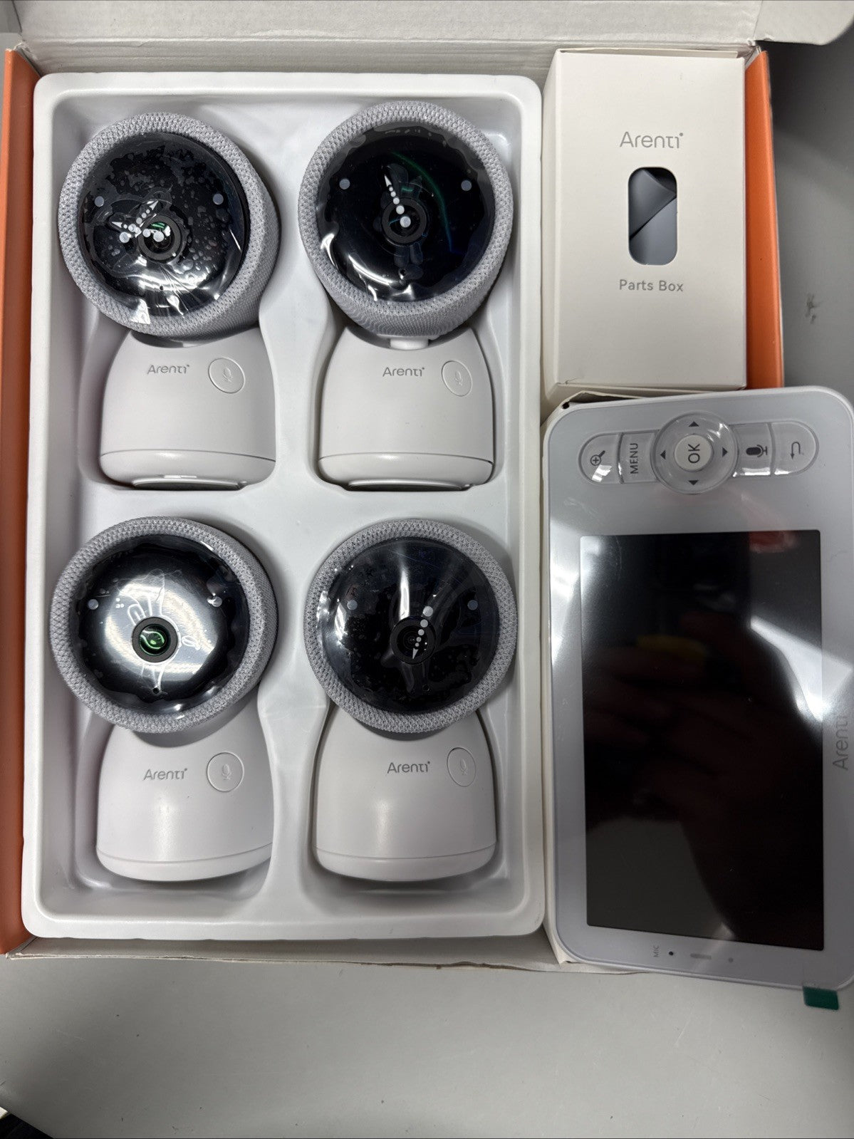 ARENTI Split-Screen Baby Monitor, 5" HD Video Baby Monitor with 4 Cameras
